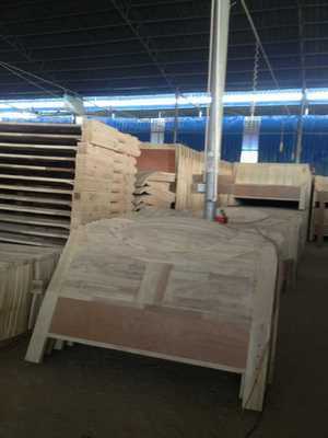 【實(shí)木床床板床頭柜床子不開(kāi)裂精雕床體現(xiàn)自然 雙人床 餐桌椅 組合】?jī)r(jià)格,廠家,圖片,成套家具,南康實(shí)木家具廠-